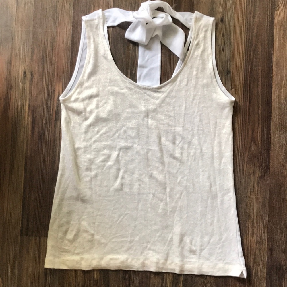 Faint gold front top